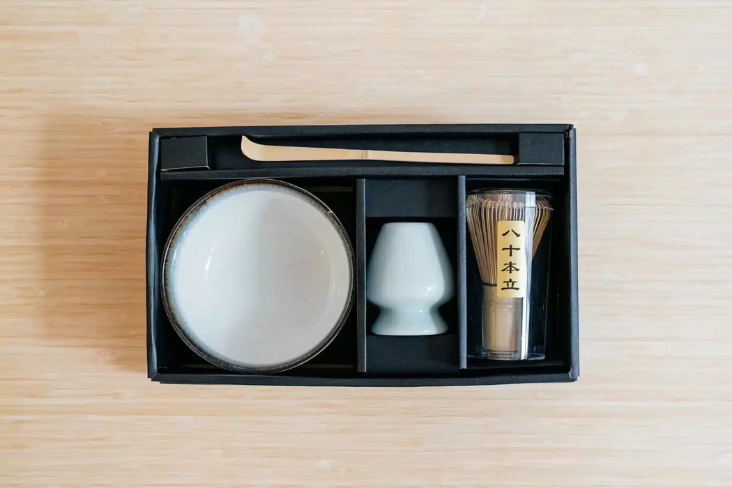 Japanisches Matcha-Set – mit weißer Schale