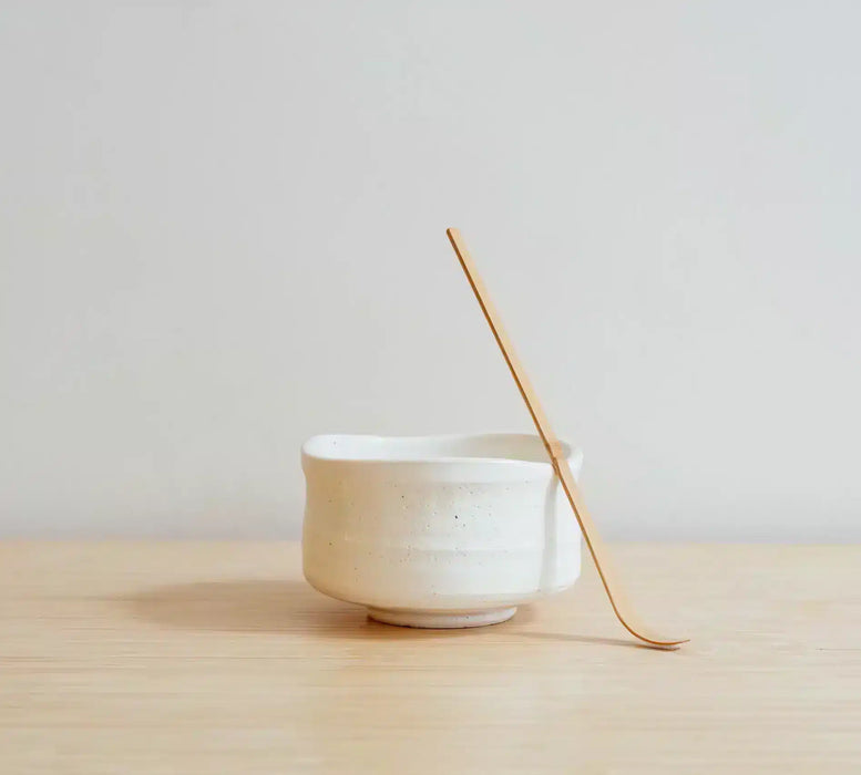 Japanisches Matcha-Set – mit weißer Schale